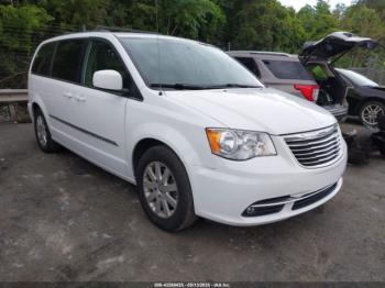  Salvage Chrysler Town & Country