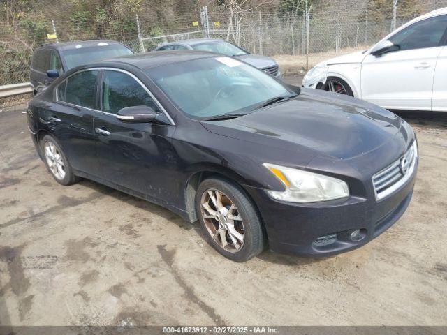  Salvage Nissan Maxima