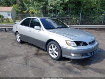  Salvage Lexus Es
