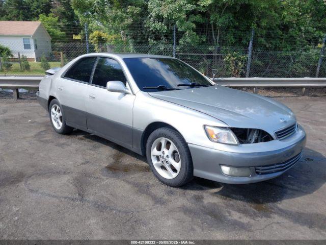  Salvage Lexus Es