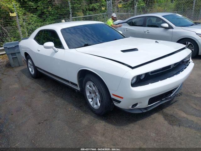  Salvage Dodge Challenger