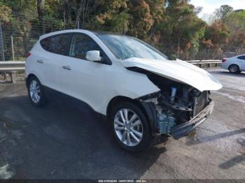  Salvage Hyundai TUCSON