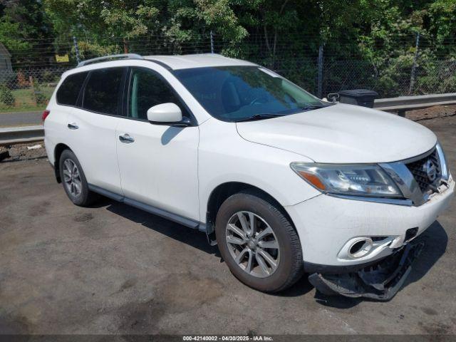  Salvage Nissan Pathfinder