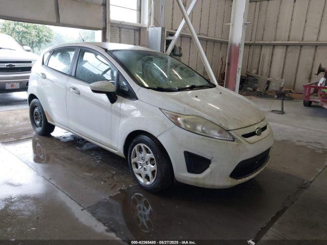 Salvage Ford Fiesta