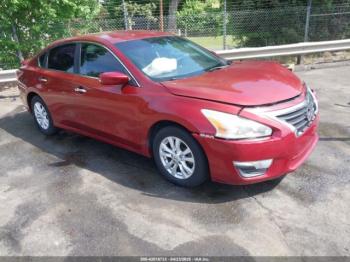  Salvage Nissan Altima