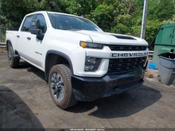  Salvage Chevrolet Silverado 2500