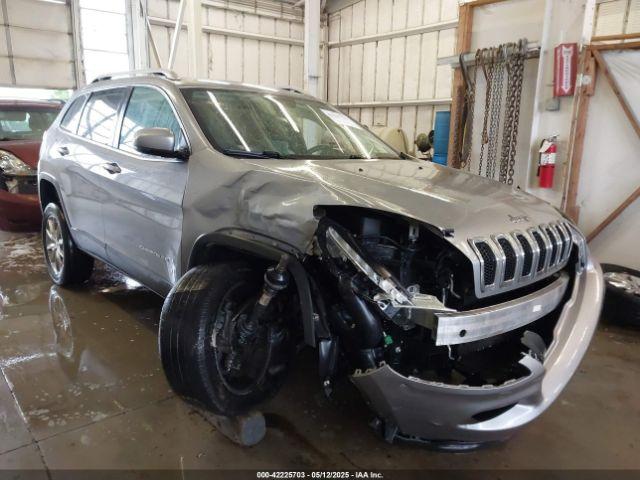  Salvage Jeep Cherokee