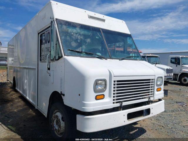  Salvage Workhorse Custom Cha Commercial Chassis