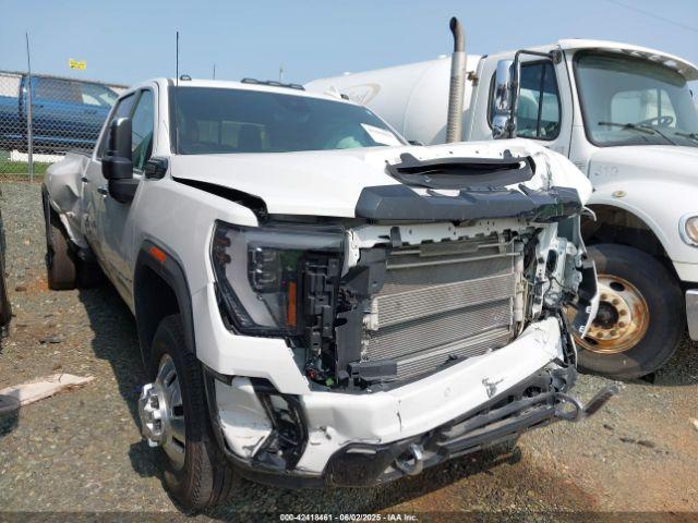  Salvage General Motors Sierra 3500HD
