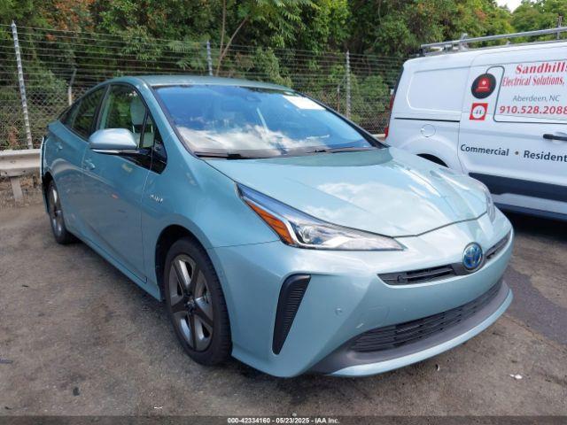  Salvage Toyota Prius