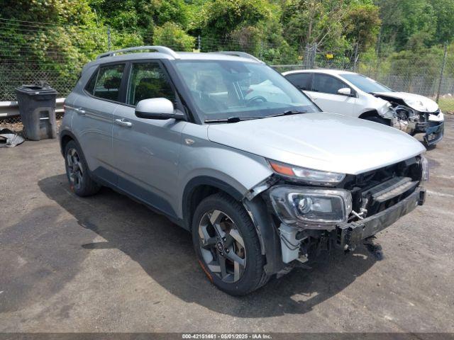  Salvage Hyundai VENUE