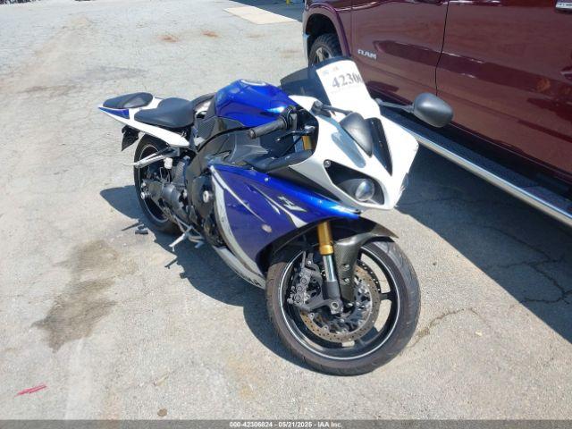  Salvage Yamaha Yzfr1