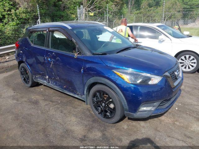  Salvage Nissan Kicks
