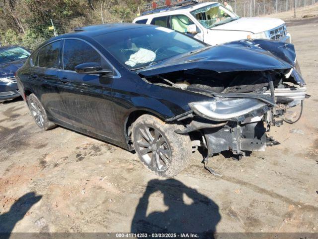  Salvage Chrysler 200