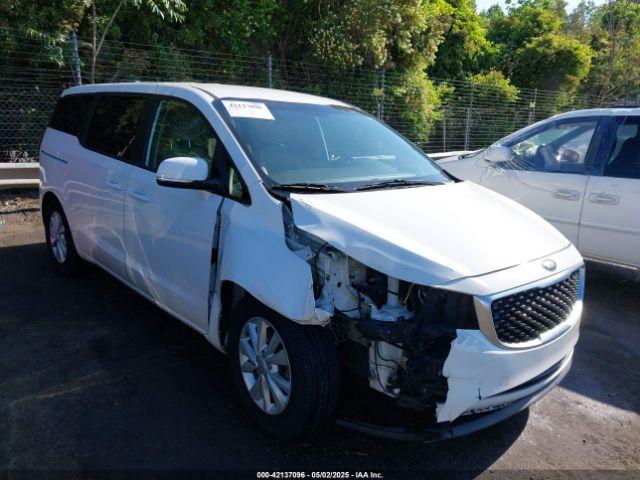  Salvage Kia Sedona