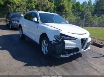  Salvage Alfa Romeo Stelvio