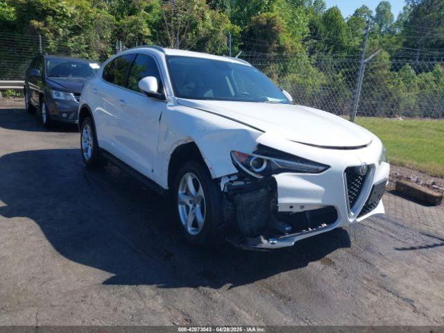  Salvage Alfa Romeo Stelvio