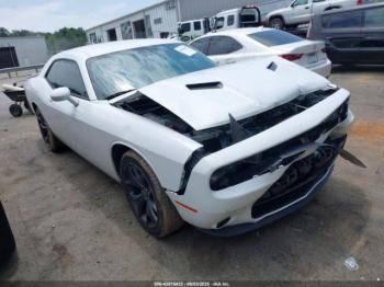  Salvage Dodge Challenger