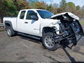  Salvage Chevrolet Silverado 2500