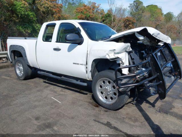  Salvage Chevrolet Silverado 2500