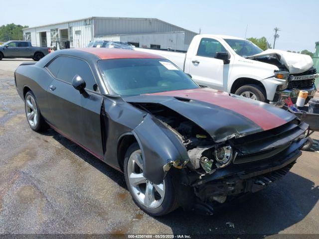  Salvage Dodge Challenger