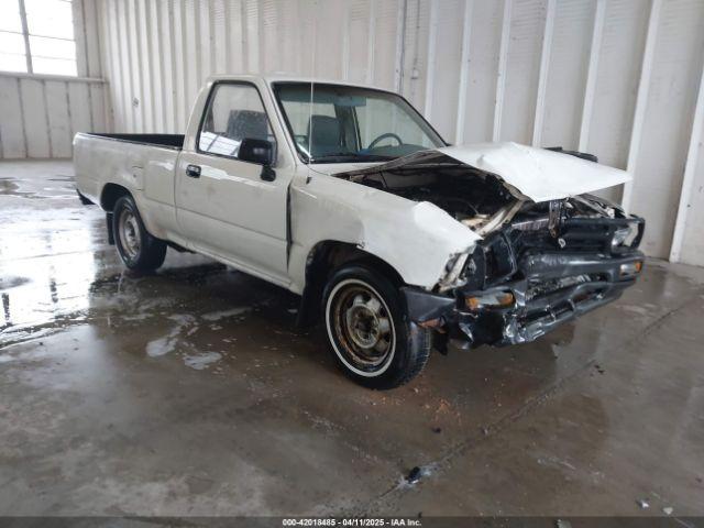  Salvage Toyota Pickup