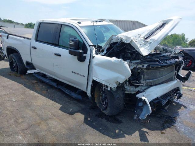  Salvage Chevrolet Silverado 3500