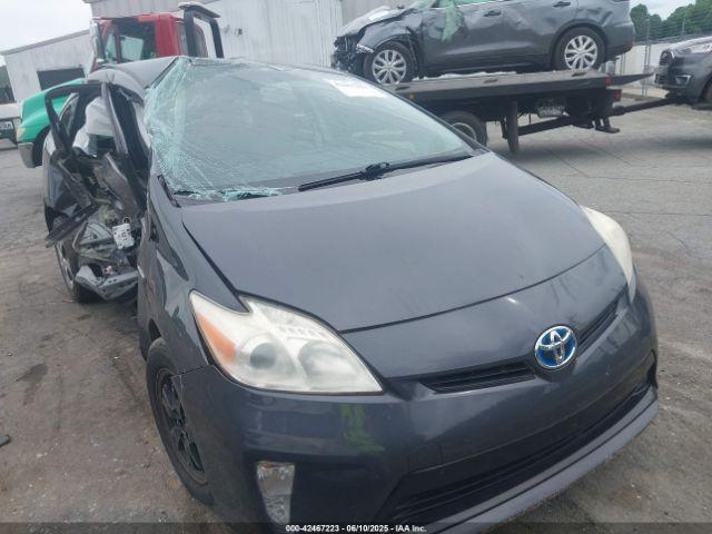  Salvage Toyota Prius
