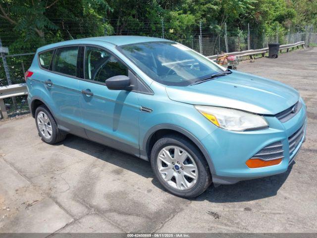  Salvage Ford Escape