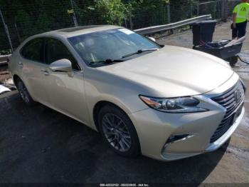 Salvage Lexus Es