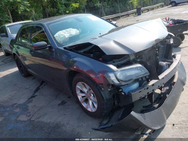  Salvage Chrysler 300
