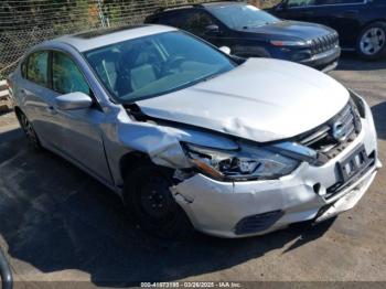  Salvage Nissan Altima