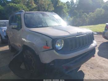  Salvage Jeep Renegade