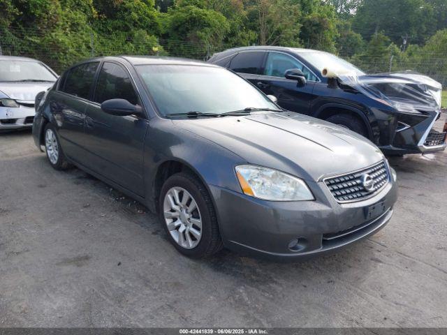  Salvage Nissan Altima