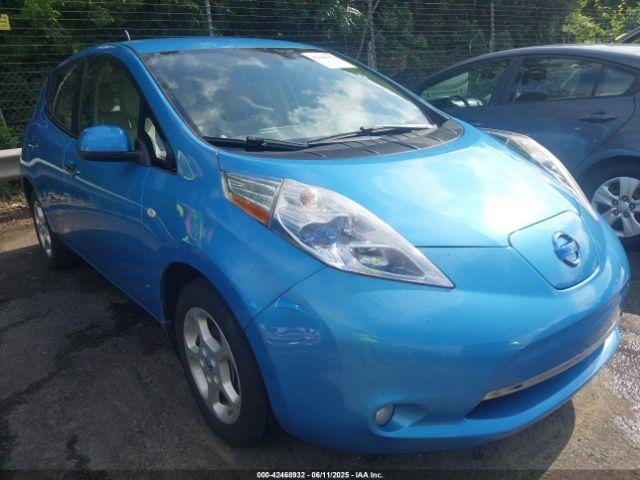  Salvage Nissan LEAF