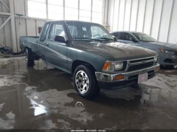  Salvage Toyota Pickup