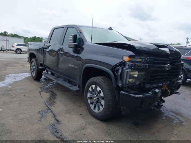  Salvage Chevrolet Silverado 2500