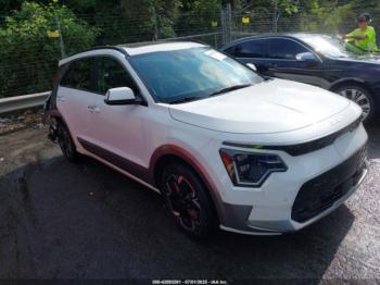  Salvage Kia Niro