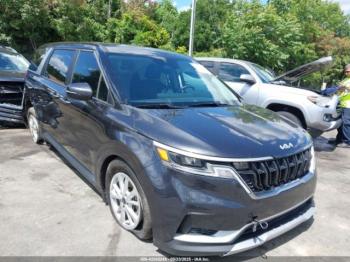  Salvage Kia Carnival