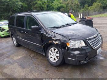  Salvage Chrysler Town & Country