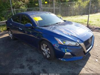  Salvage Nissan Altima