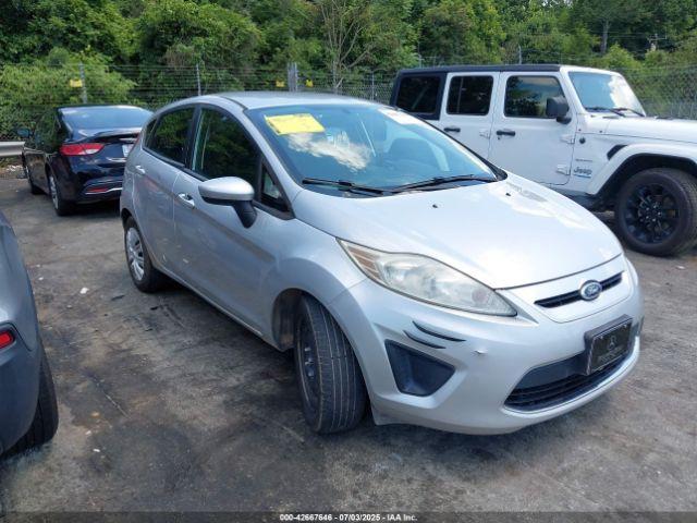  Salvage Ford Fiesta