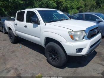  Salvage Toyota Tacoma