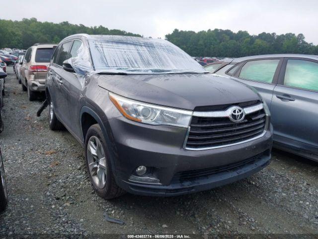  Salvage Toyota Highlander