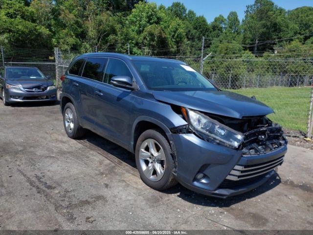 Salvage Toyota Highlander