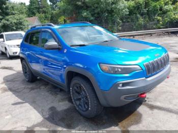  Salvage Jeep Cherokee