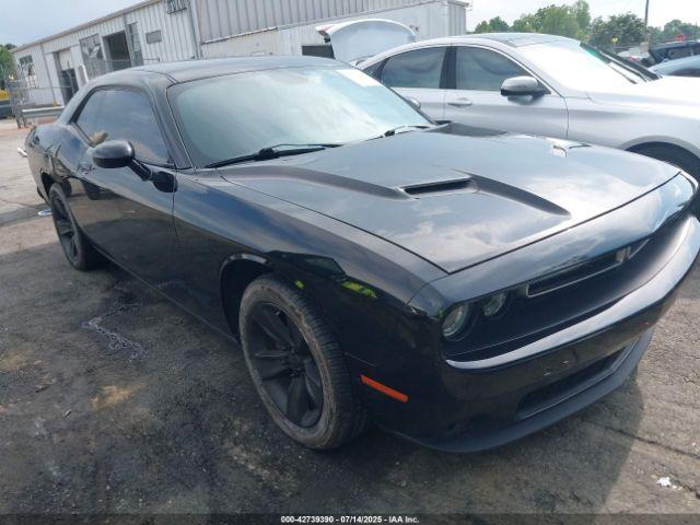  Salvage Dodge Challenger