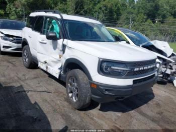  Salvage Ford Bronco