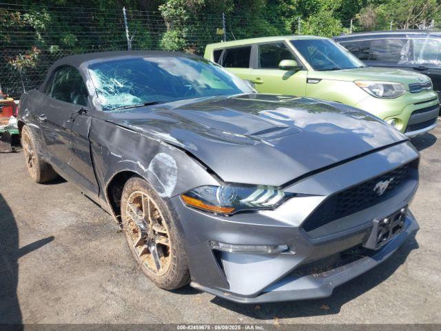  Salvage Ford Mustang