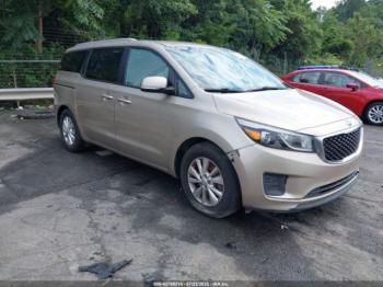  Salvage Kia Sedona
